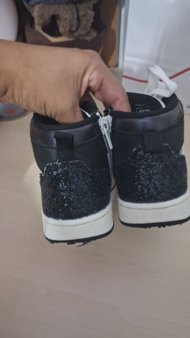 Botines niña negros y blancos