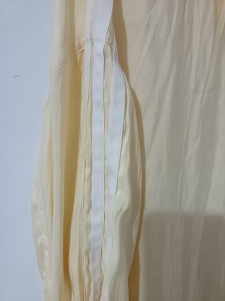 Camisa Adidas Amarilla con Rayas Blancas