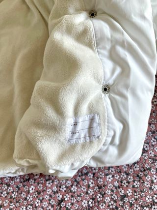 Dos abrigos niña invierno