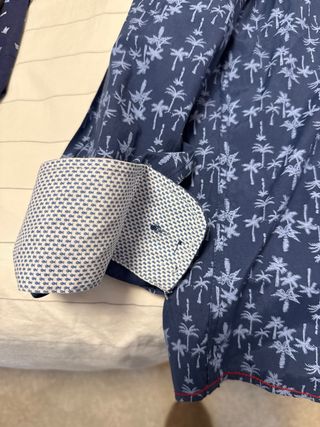 Camisa Naji Mago Estampada Palmeras Talla M
