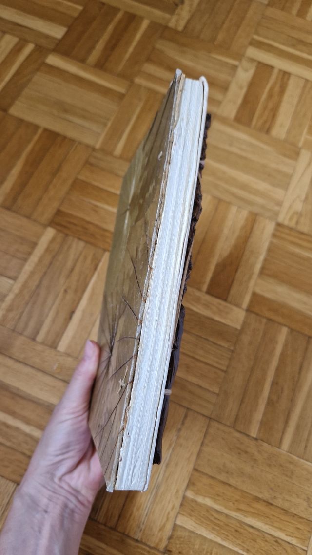 Album fotografico con decorazioni naturali