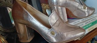 Zapatos Schutz Talla 39 Dorados