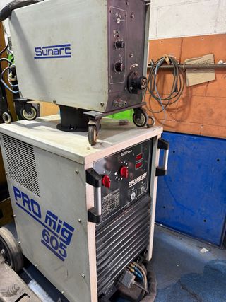 Máquina Soldar Sunarc Pro Mig 605. Trifasica 380V 