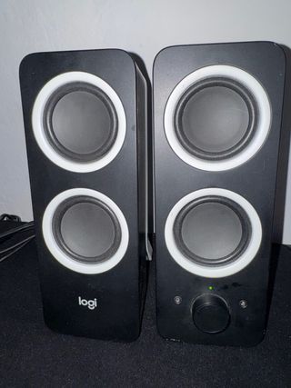 Altavoces Logitech Negros