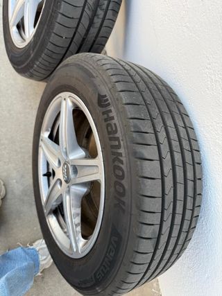 Llantas Audi A4 Hankook Michelin 205/60R16