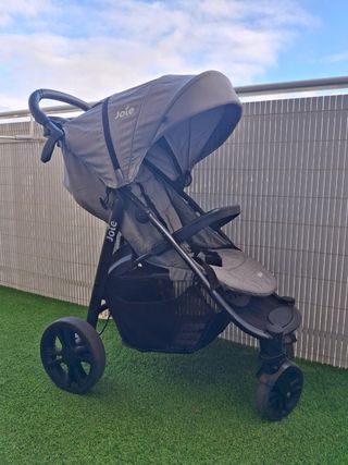 Silla de paseo Joie gris