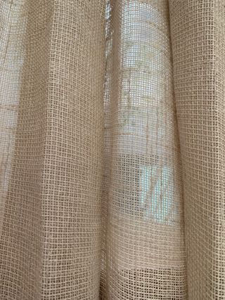 Cortinas beige de tela estilo "saco" alta calidad