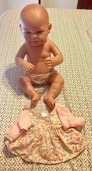 Muñeca bebé MIYO