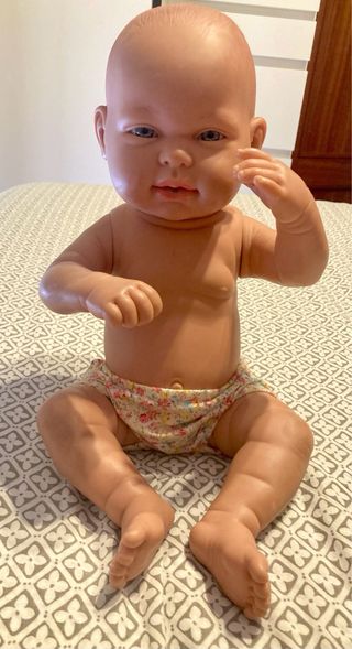 Muñeca bebé MIYO