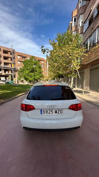 Audi A4 Allroad 2011