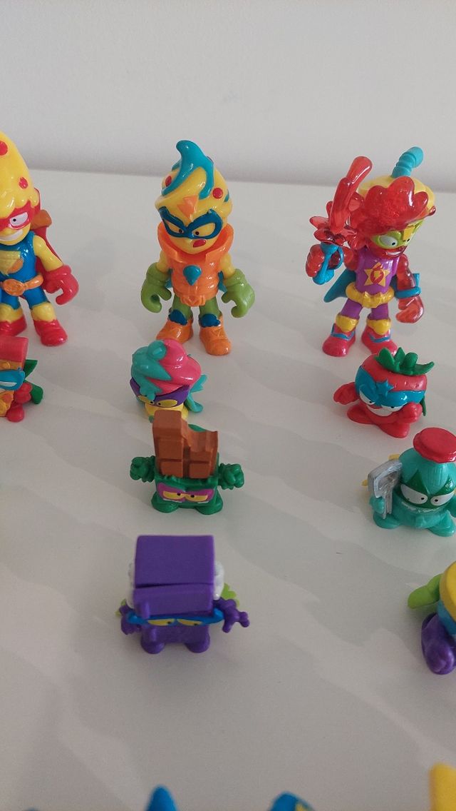 Superzings Kazoom Racers