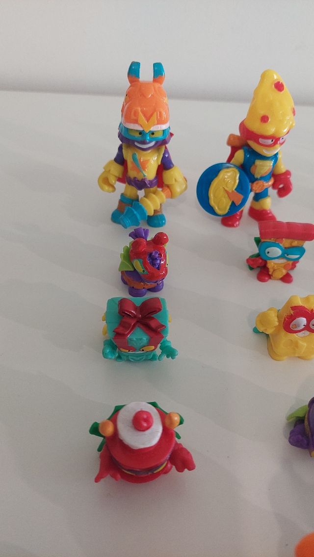 Superzings Kazoom Racers