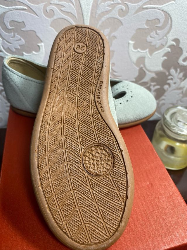 Zapatos niña piel serraje gris t.26