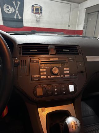 Ford Focus C-Max 2.0 TDCi – 2005