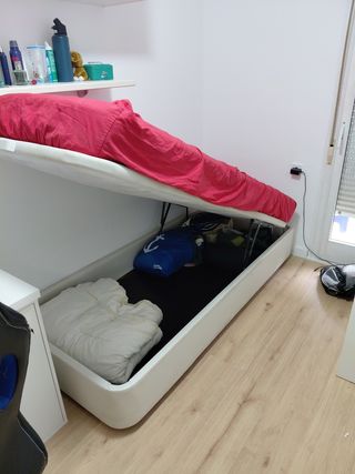 Canapé Ikea 
90*200

(sin colchón)