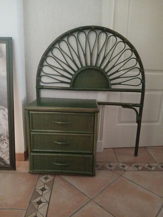 Cabecero 90cm y Mesilla Rattan Verde más cuadro 
