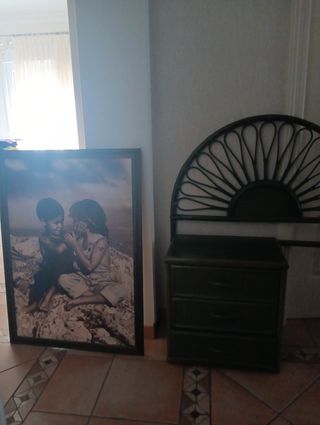 Cabecero 90cm y Mesilla Rattan Verde más cuadro 