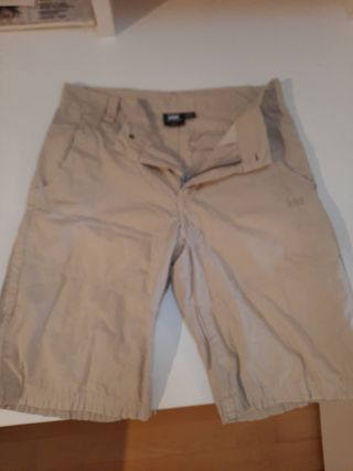 Bermuda Helly Hansen Talla 40 Beige