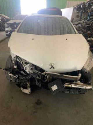Peugeot 206746 retrovisor 232673077 208 1.0 vti mt
