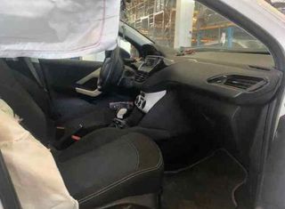 Peugeot 206746 retrovisor 232673077 208 1.0 vti mt