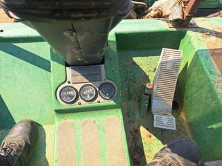 Lote 3 Cortacésped John Deere