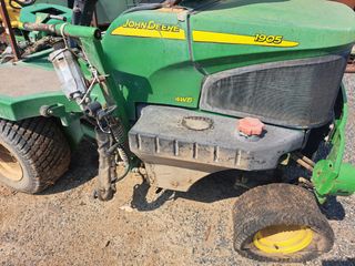 Lote 3 Cortacésped John Deere