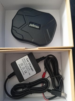 Localizador GPS TKSTAR con cargador coche