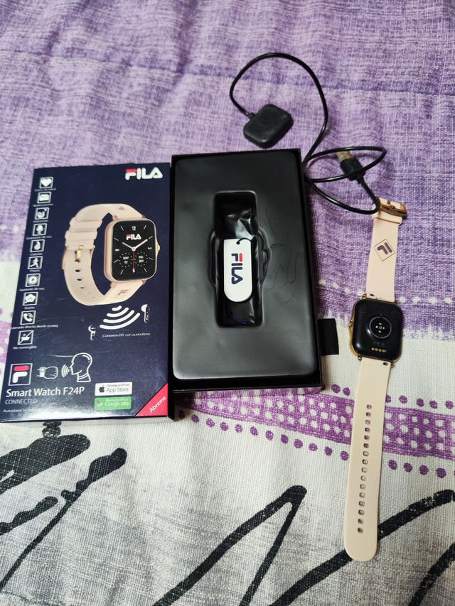 Reloj Fila Rosa y Dorado smart watch F24P