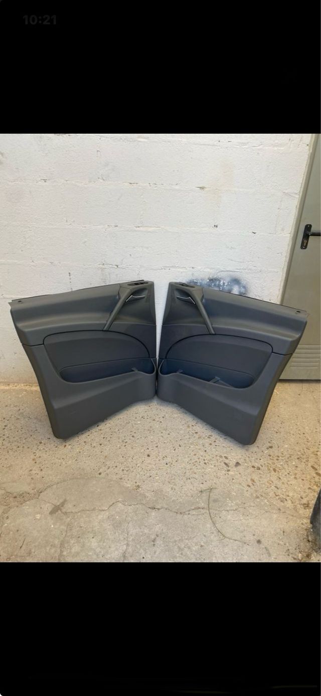 Paneles puertas delanteras Mercedes Vito Viano