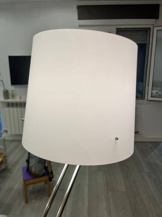 Lámpara de pie moderna