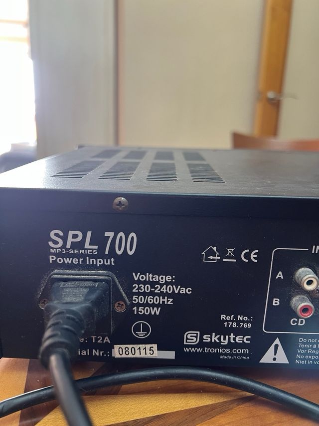 Amplificador SPL Serie SPL700 MP3