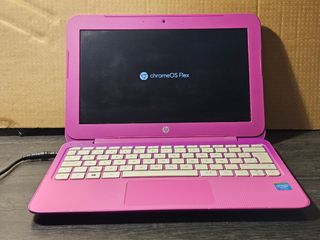 Mini portátil HP  Stream rosa