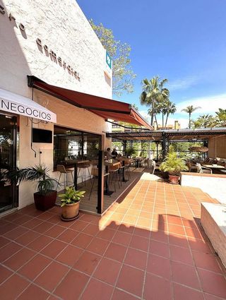 Oficina en venta en Nueva Andalucía centro en Marbella