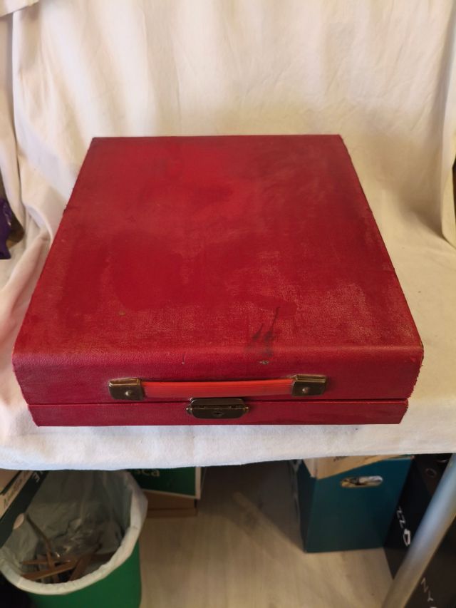 Máquina de escribir Olivetti Studio 44