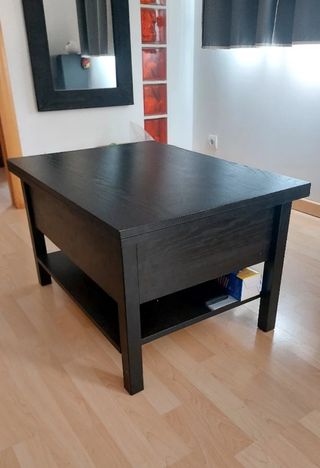 Mesa de centro de madera. se abre para + amplitud
