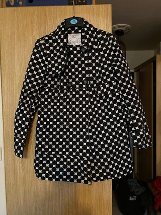 Gabardina corta lunares Blanco Talla M