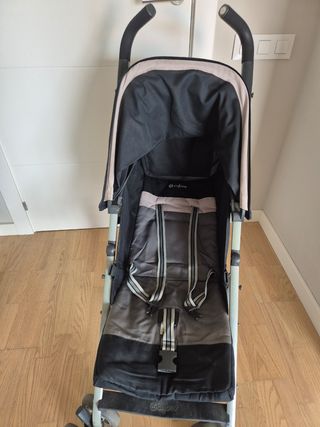 Silla de paseo Cybex Onyx plegable + funda lluvia