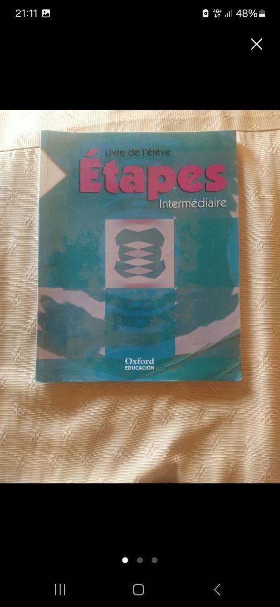 Étapes Intermédiare 1/2. Livre de l'élève