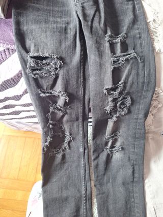Pantalones Bershka Negros y Grises