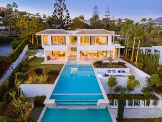Chalet en alquiler en Los Naranjos - Las Brisas en Marbella