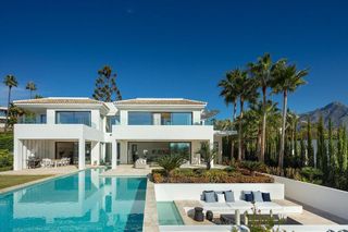 Chalet en alquiler en Los Naranjos - Las Brisas en Marbella
