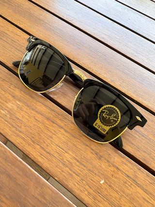 Ray-Ban Clubmaster Classic RB3016 G-15 Black/Gold 