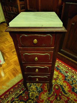 Mueble de entrada con mármol