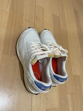 Zapatillas Nike Blancas y Azules