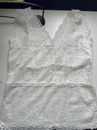 Camiseta blanca de encaje