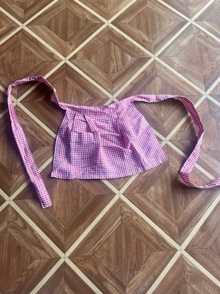 Falda azul con cintas