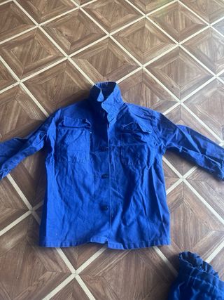 Falda azul con cintas