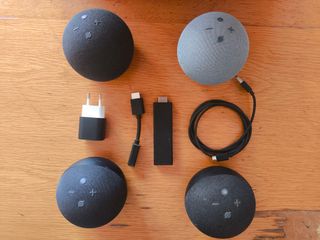 Conjunto o separado Echo Dot 4ª Gen con fire Tv 4K