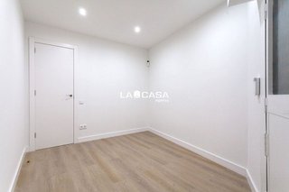 Local comercial en venta en Vistalegre en Castelldefels