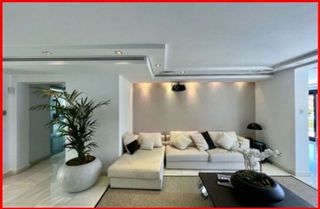 Chalet en alquiler en Los Naranjos - Las Brisas en Marbella